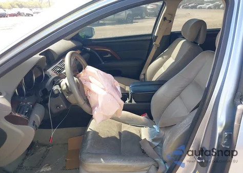 2005 Acura Rl 3.5 from USA, damaged, VIN JH4KB16535C012580